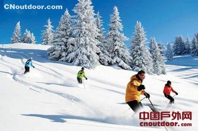 亚布力打造国内规模最大冰雪欢乐世界 开通旅游专线 - 中国户外网